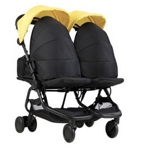 The stroller can be used from birth with cocoon carrycots