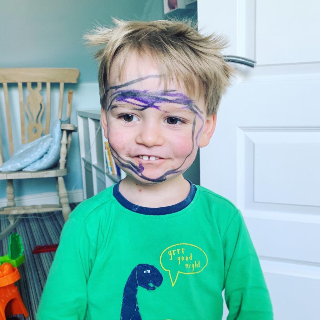 Toddler draws pen all over his face in lockdown