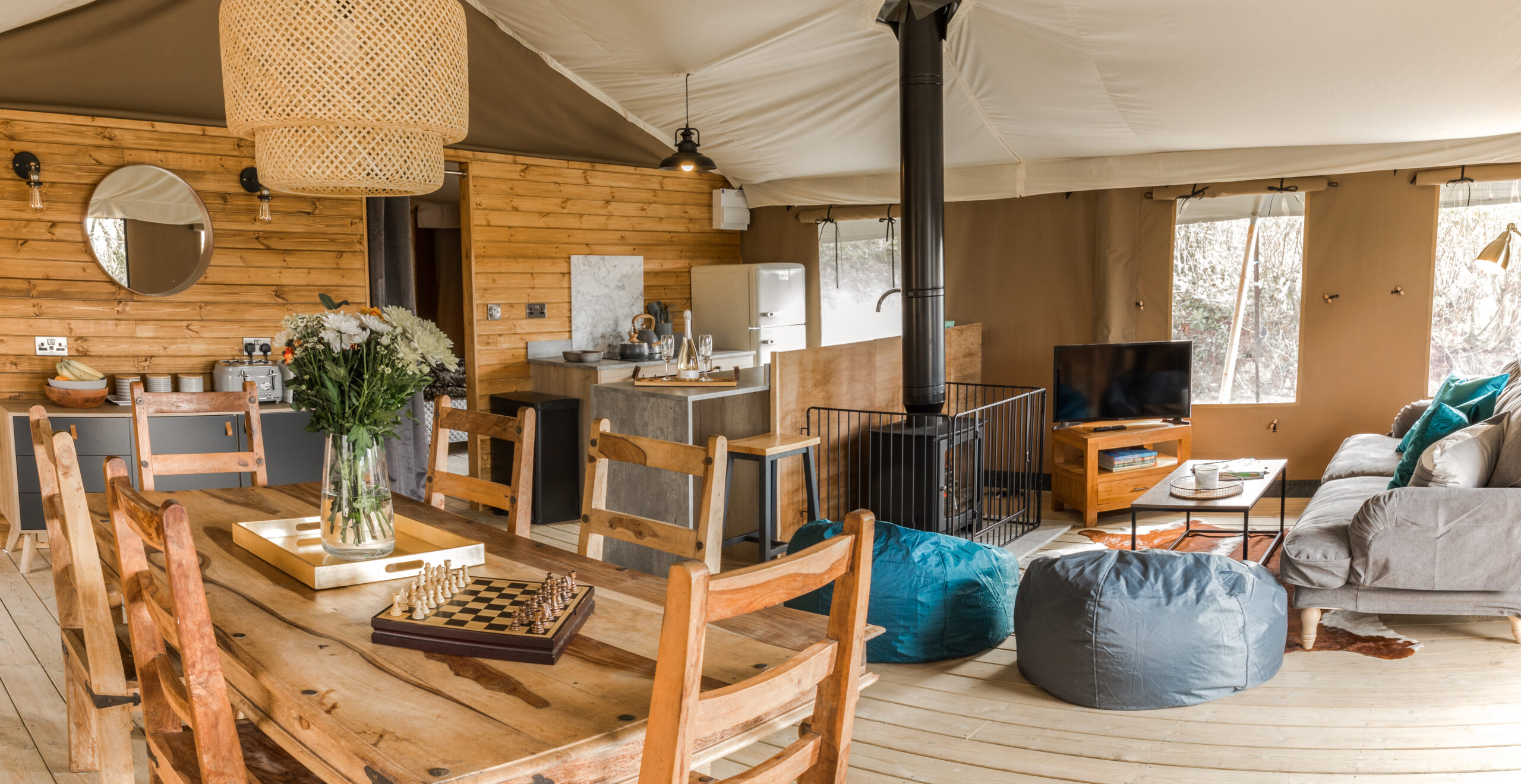 Glynn Barton safari glamping tent