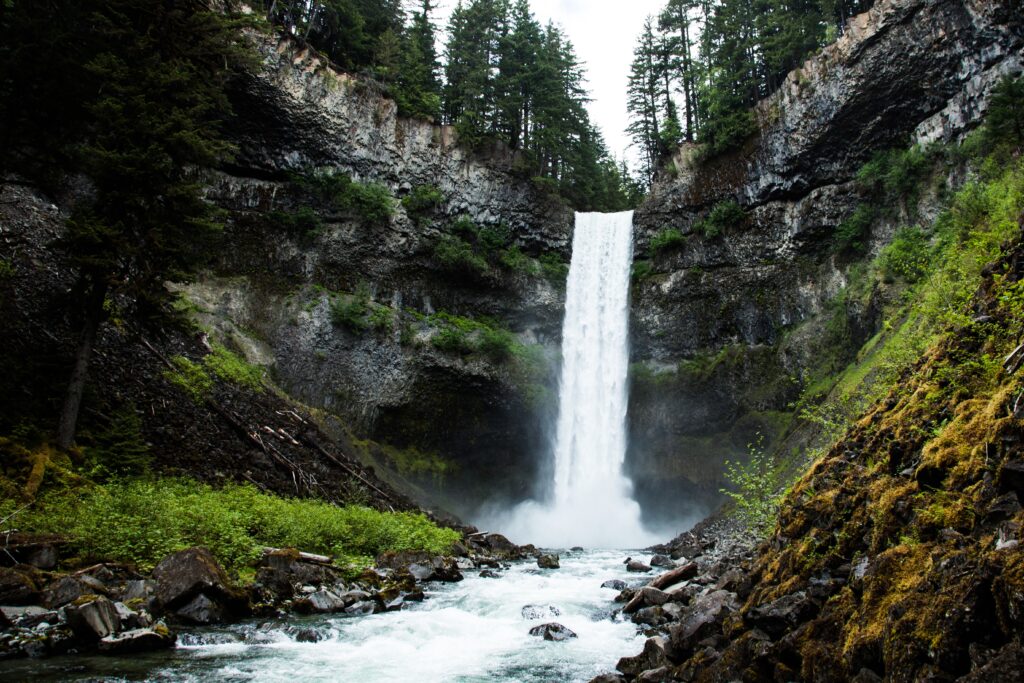 A stunning waterfall at Brandywine Falls in Whistler