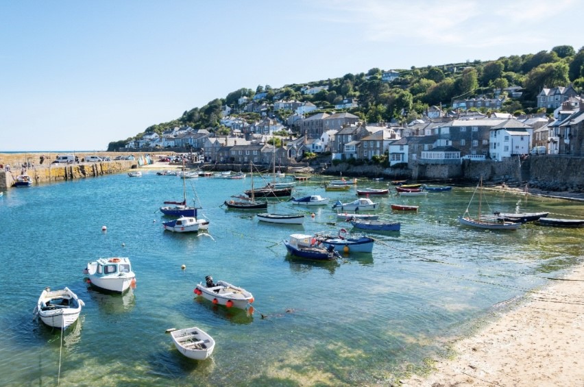 A picturesque Cornish harbour